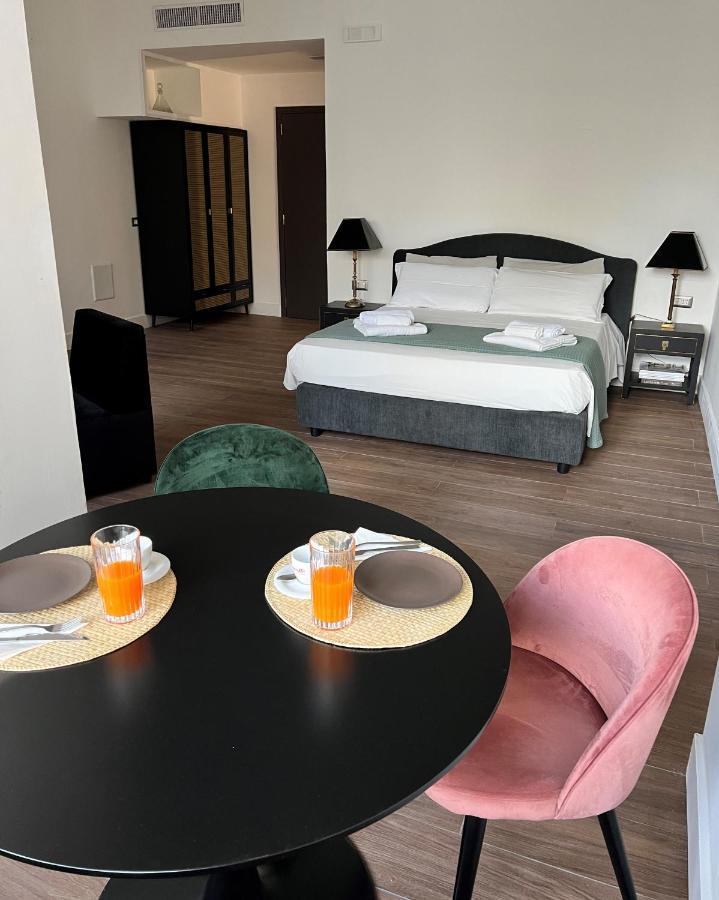 Alea Rooms Lecce Extérieur photo